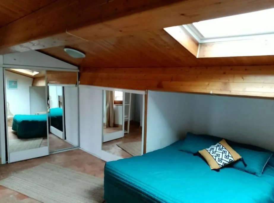 Small Flat In Center Quiet Under The Roof Aix-en-Provence France